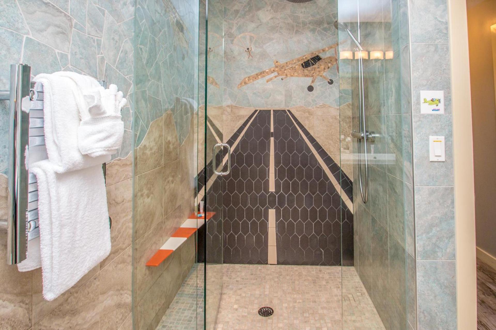Adventure Suites photo 71