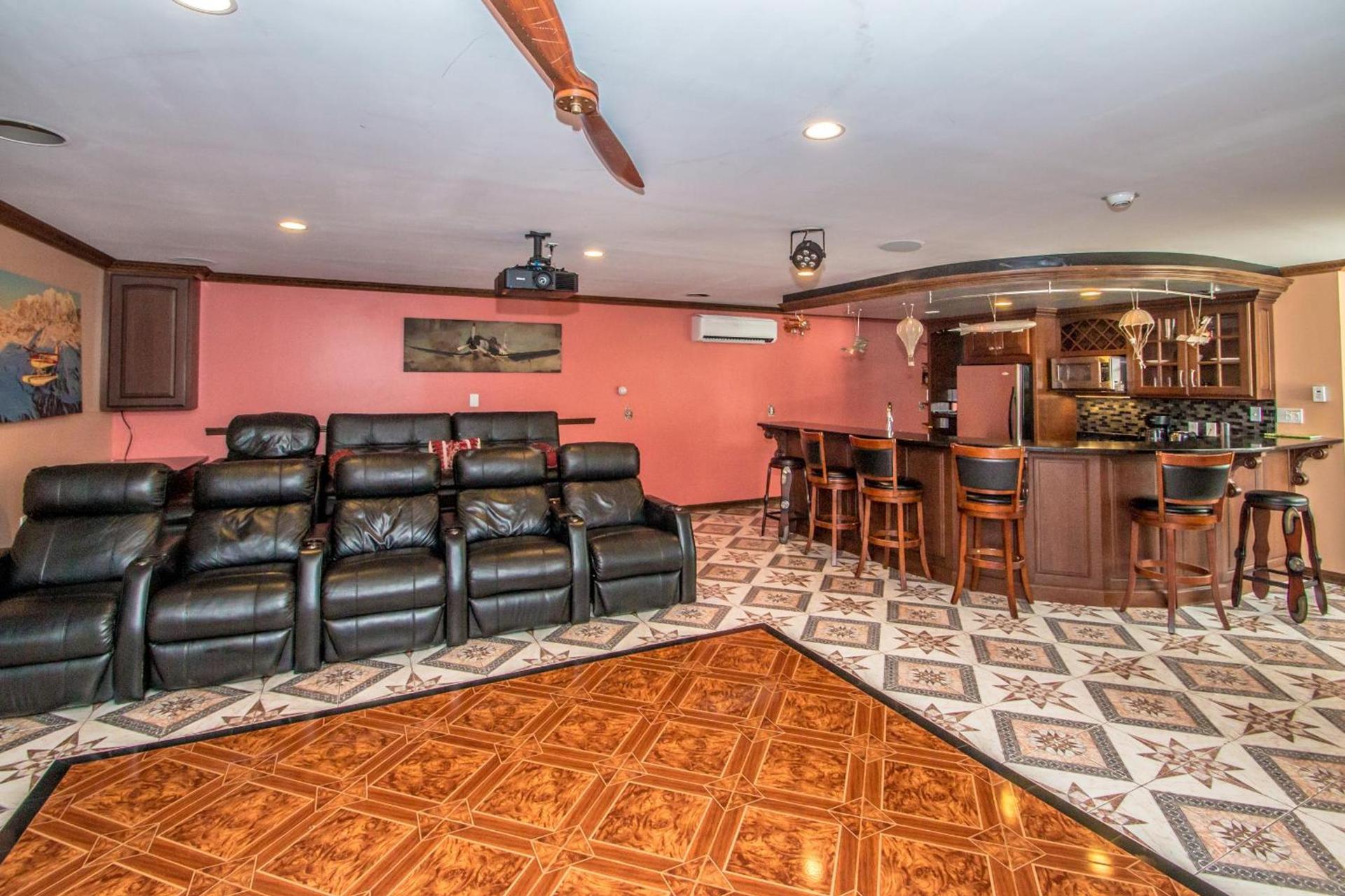 Adventure Suites photo 78