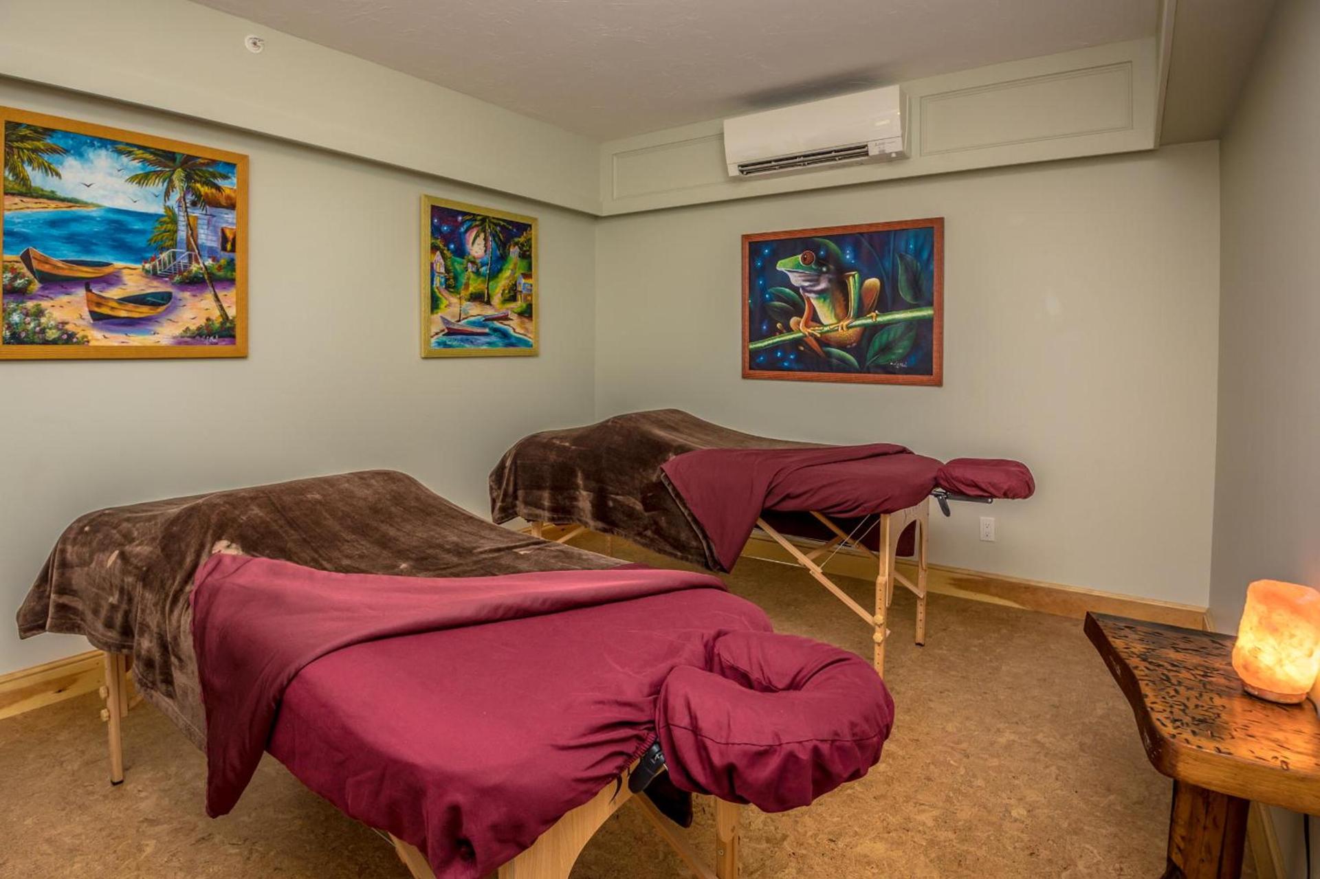 Adventure Suites photo 87