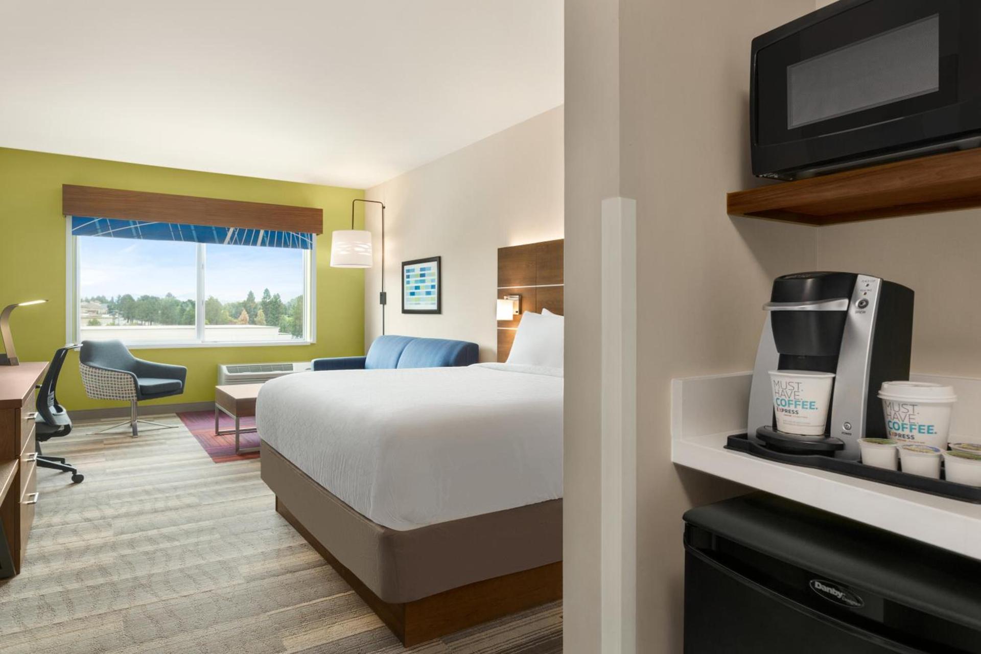 Holiday Inn Express & Suites - Ukiah by IHG photo 25