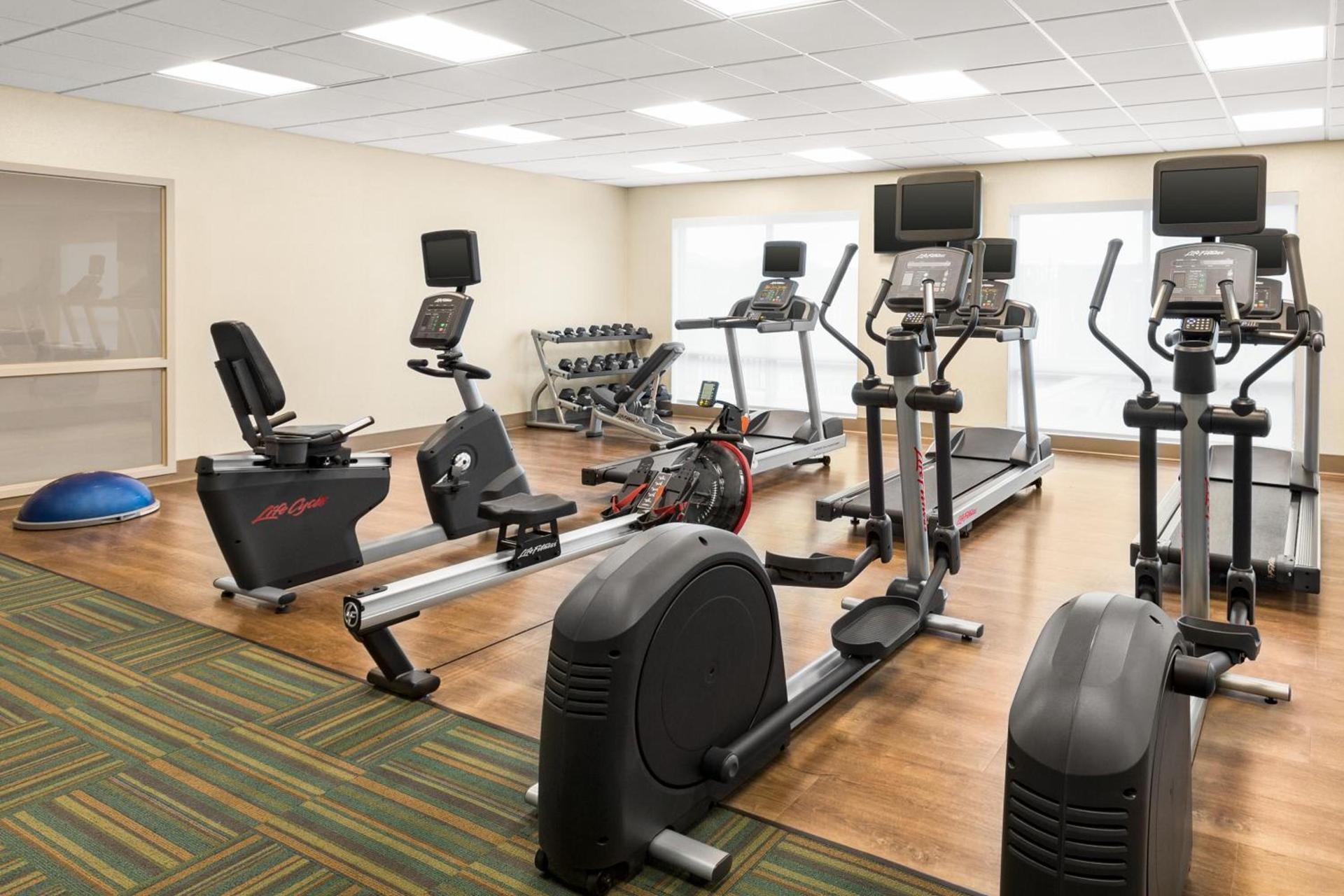 Holiday Inn Express & Suites - Ukiah by IHG photo 14