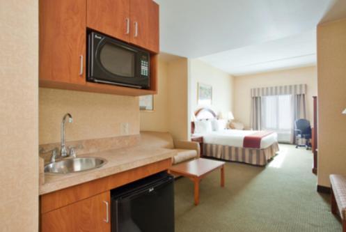 Holiday Inn Express Hotel & Suites Drums-Hazelton by IHG photo 37
