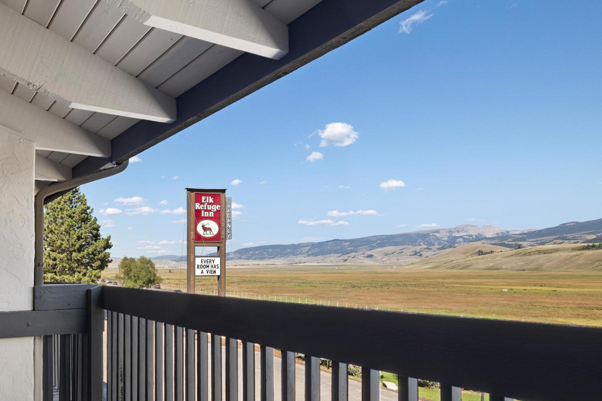 Elk Refuge Inn photo 38