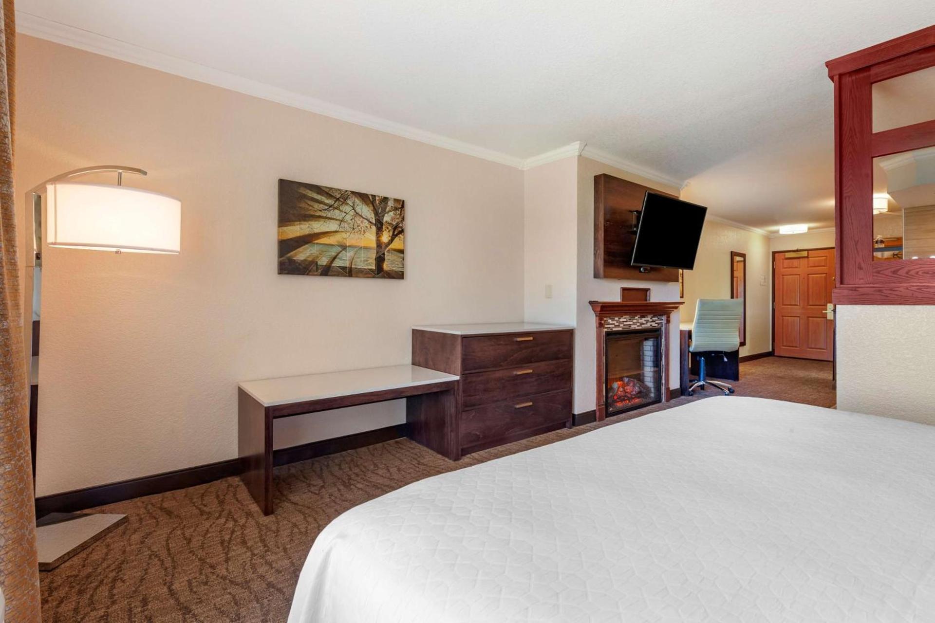 Best Western Premier Bridgewood Hotel Resort photo 18