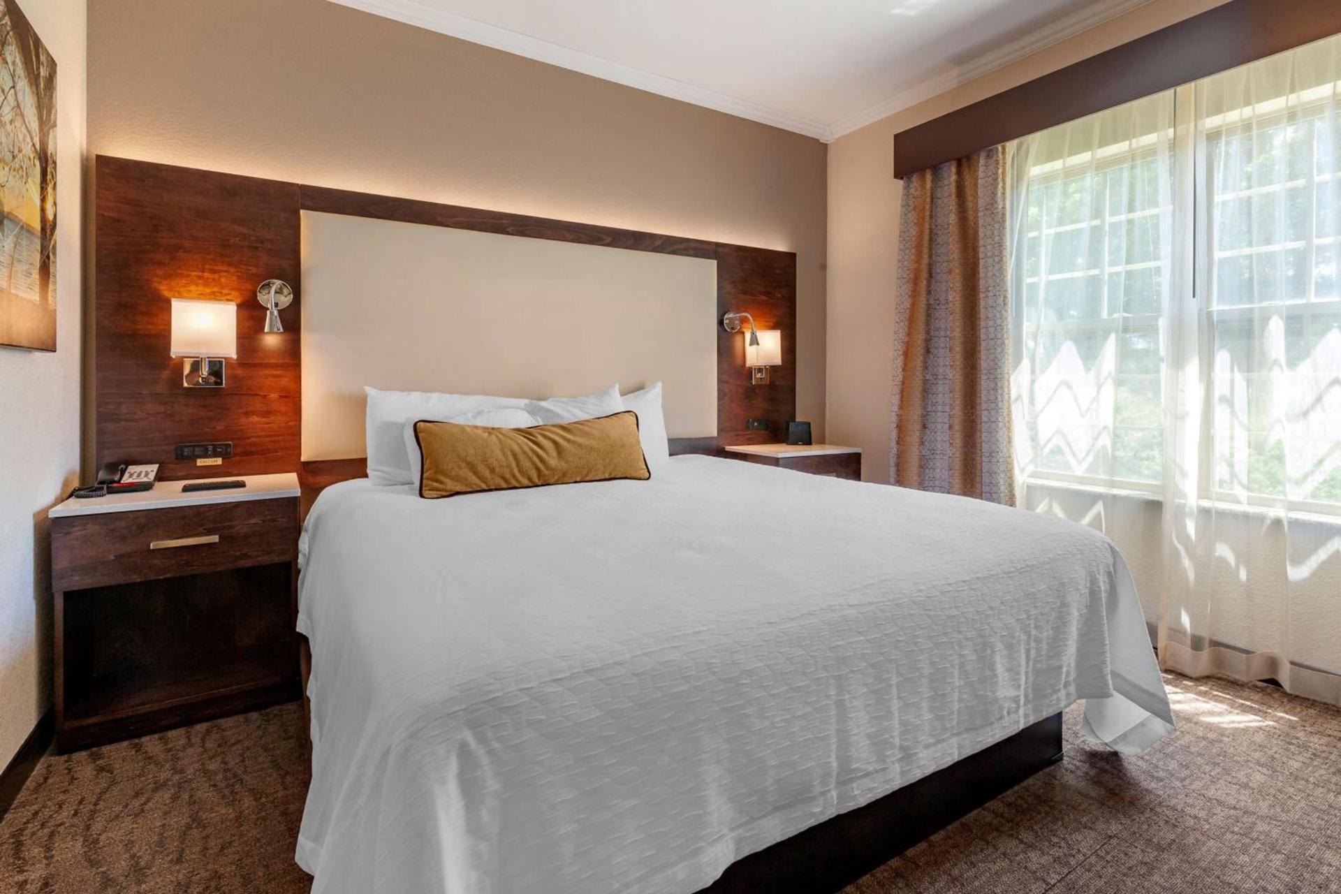 Best Western Premier Bridgewood Hotel Resort photo 27