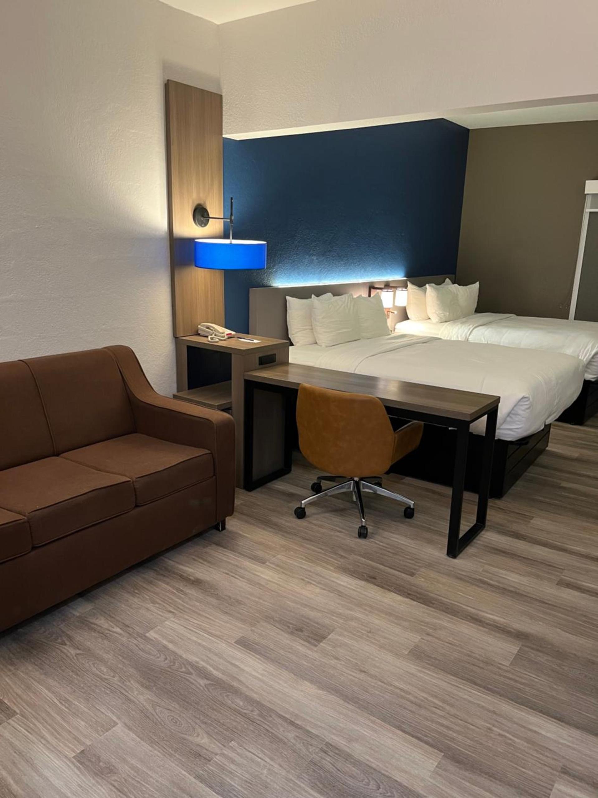 Comfort Suites Clearwater - Dunedin photo 21
