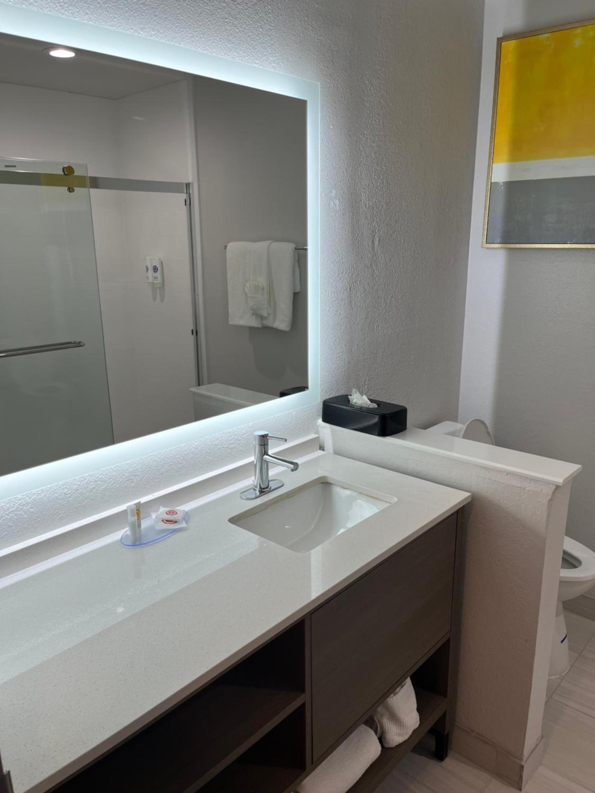 Comfort Suites Clearwater - Dunedin photo 26