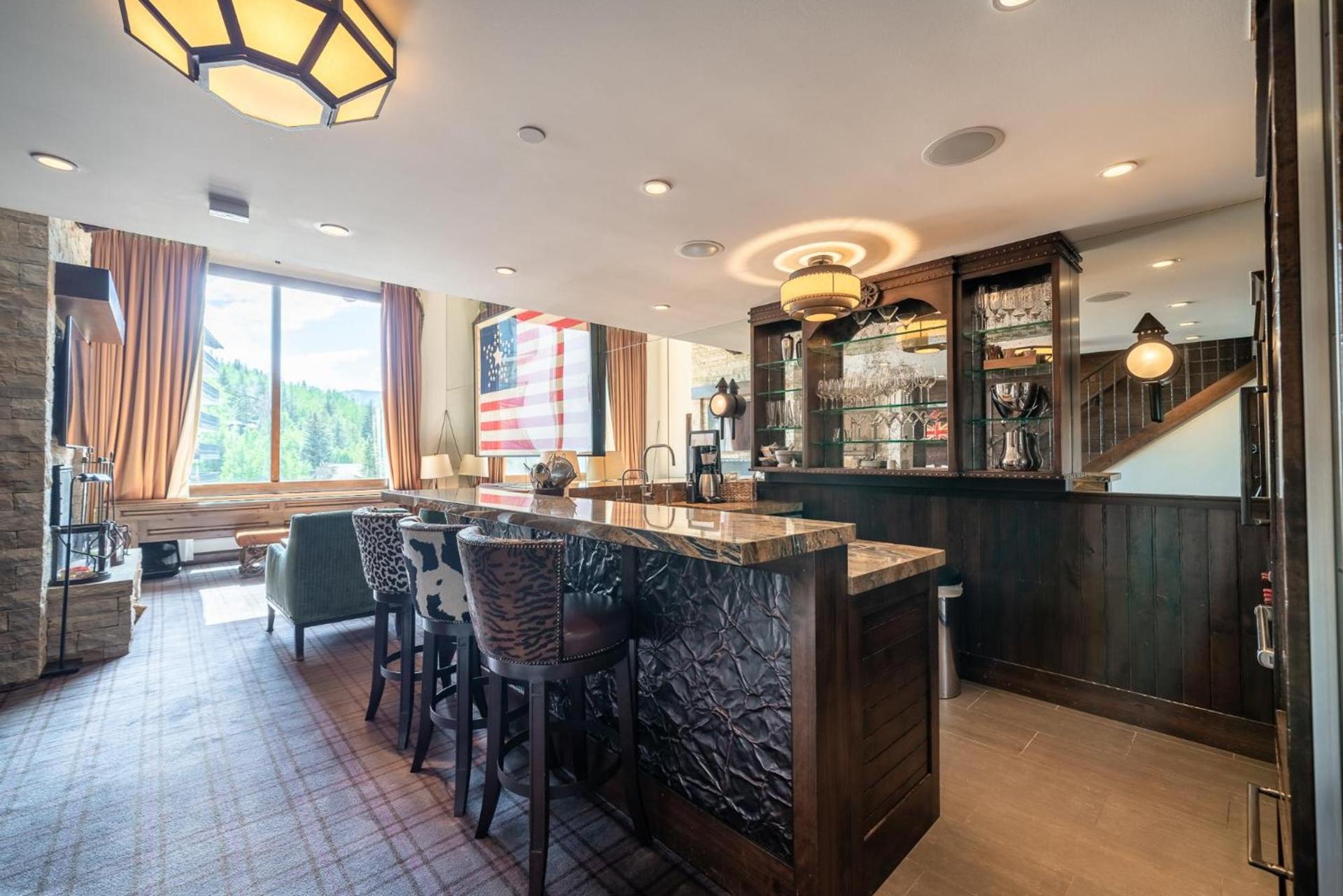 Lodge at Vail Condominiums photo 65