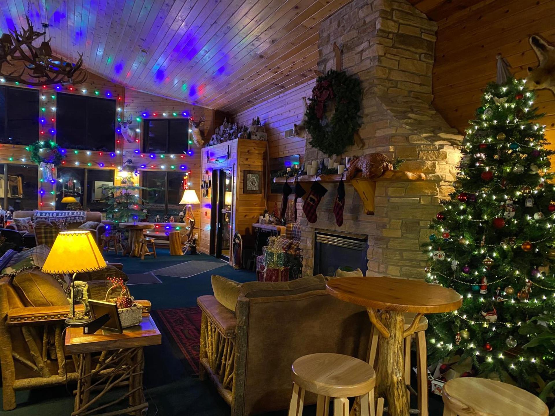 Boulder Bear Motor Lodge photo 15