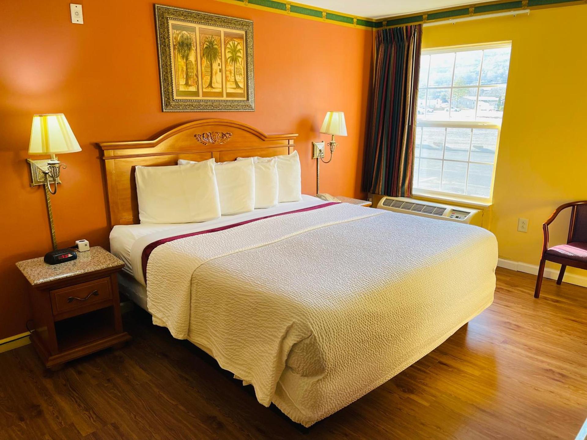 Mountain inn & suites - Dunlap TN photo 11