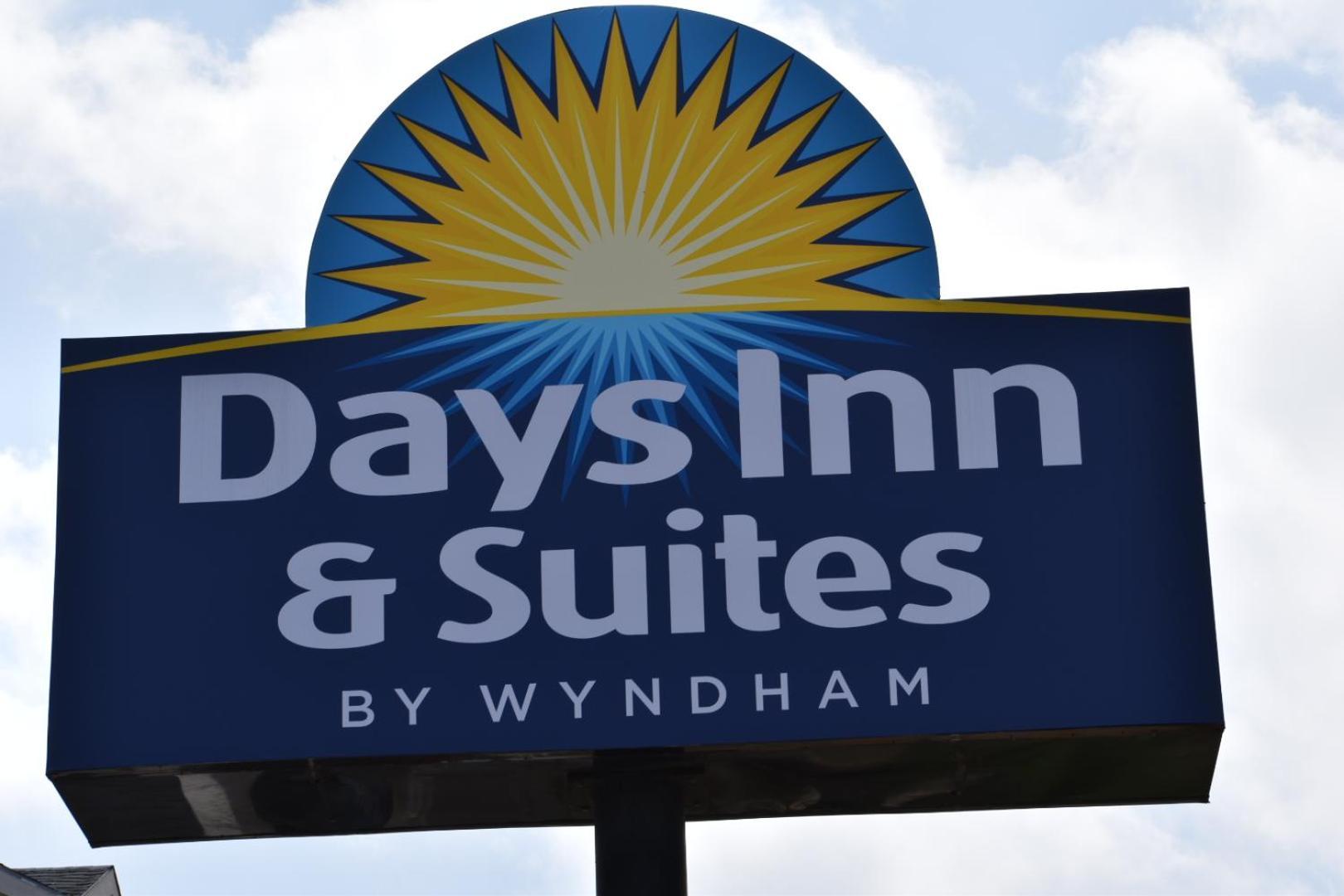 Days Inn by Wyndham Nacogdoches/SFA University/Downtown photo 37