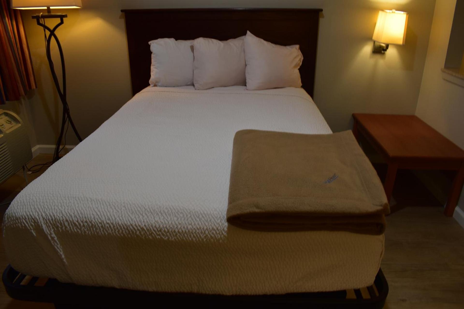 Days Inn by Wyndham Nacogdoches/SFA University/Downtown photo 44