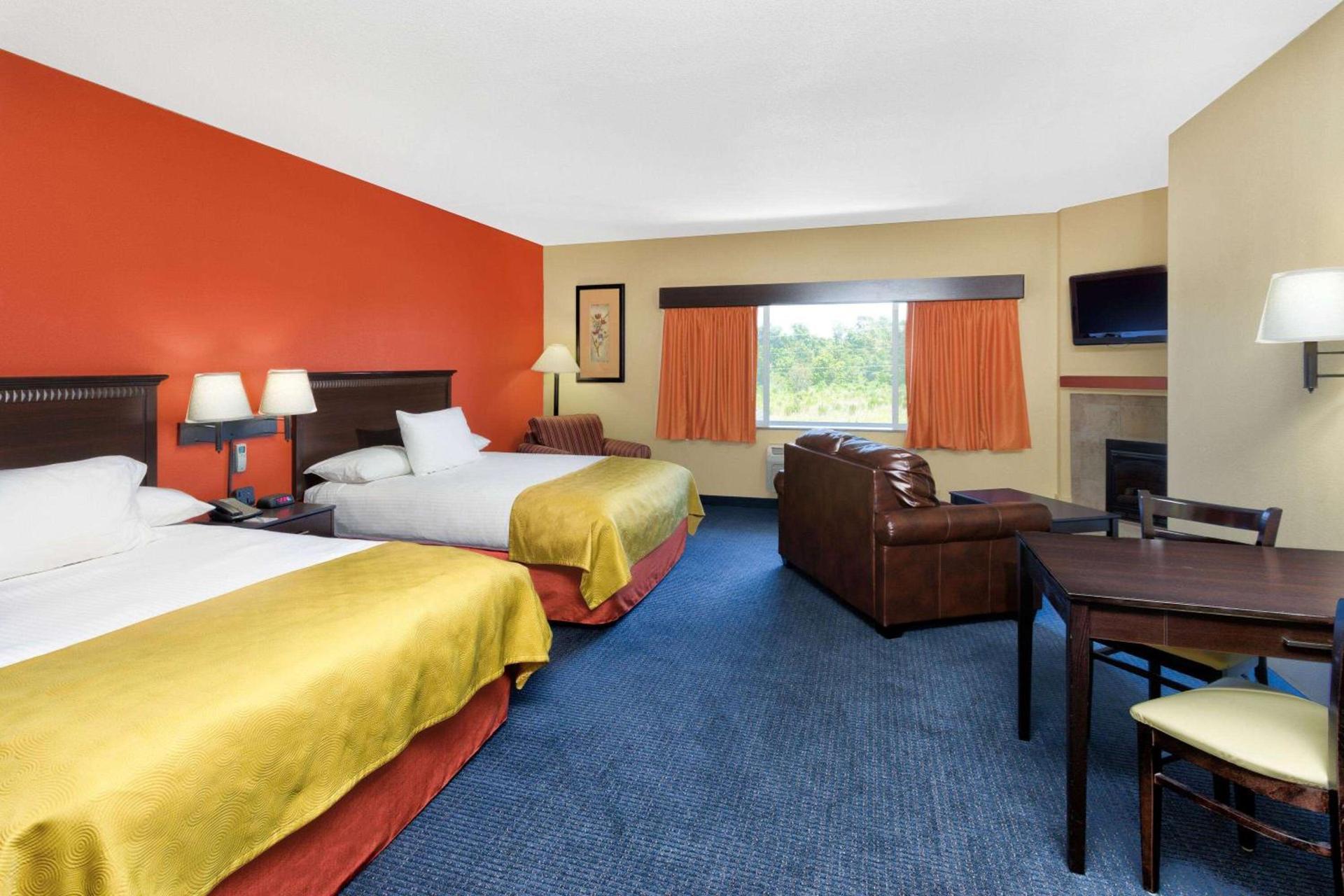 AmericInn by Wyndham Vidalia photo 10