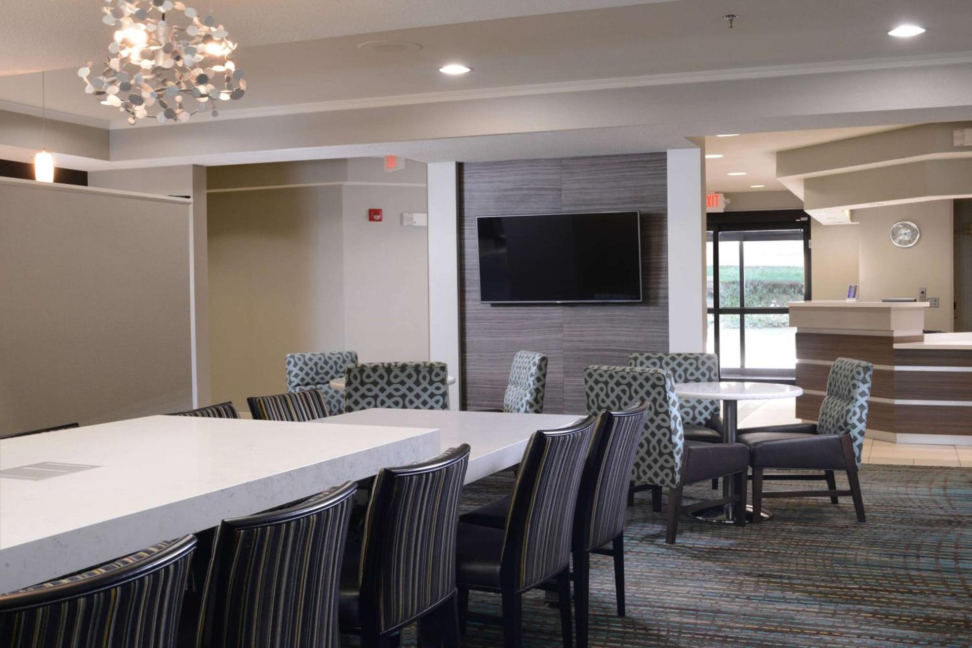 Sonesta ES Suites Dallas Central Expressway photo 17