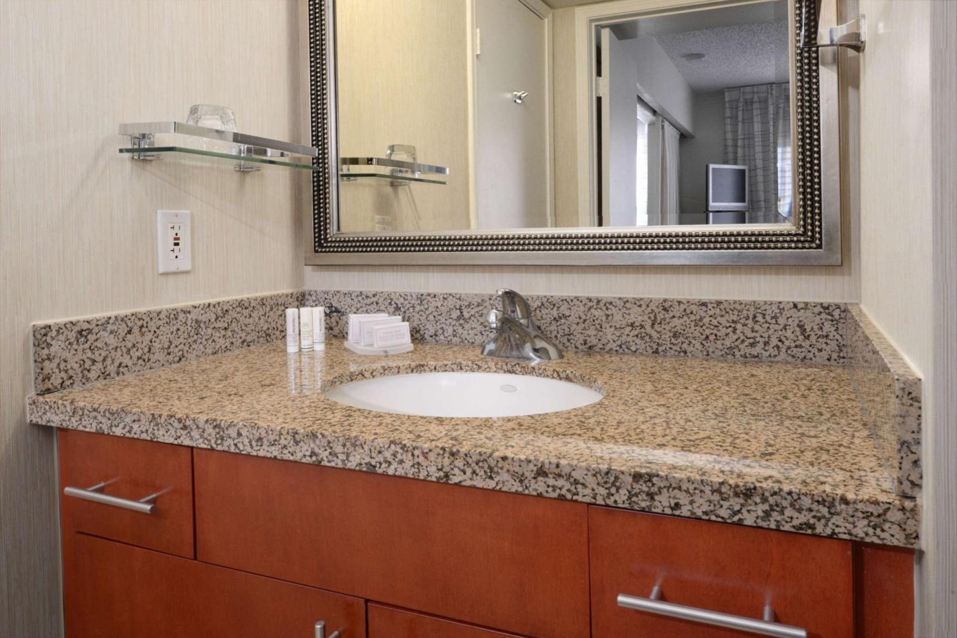 Sonesta ES Suites Dallas Central Expressway photo 10