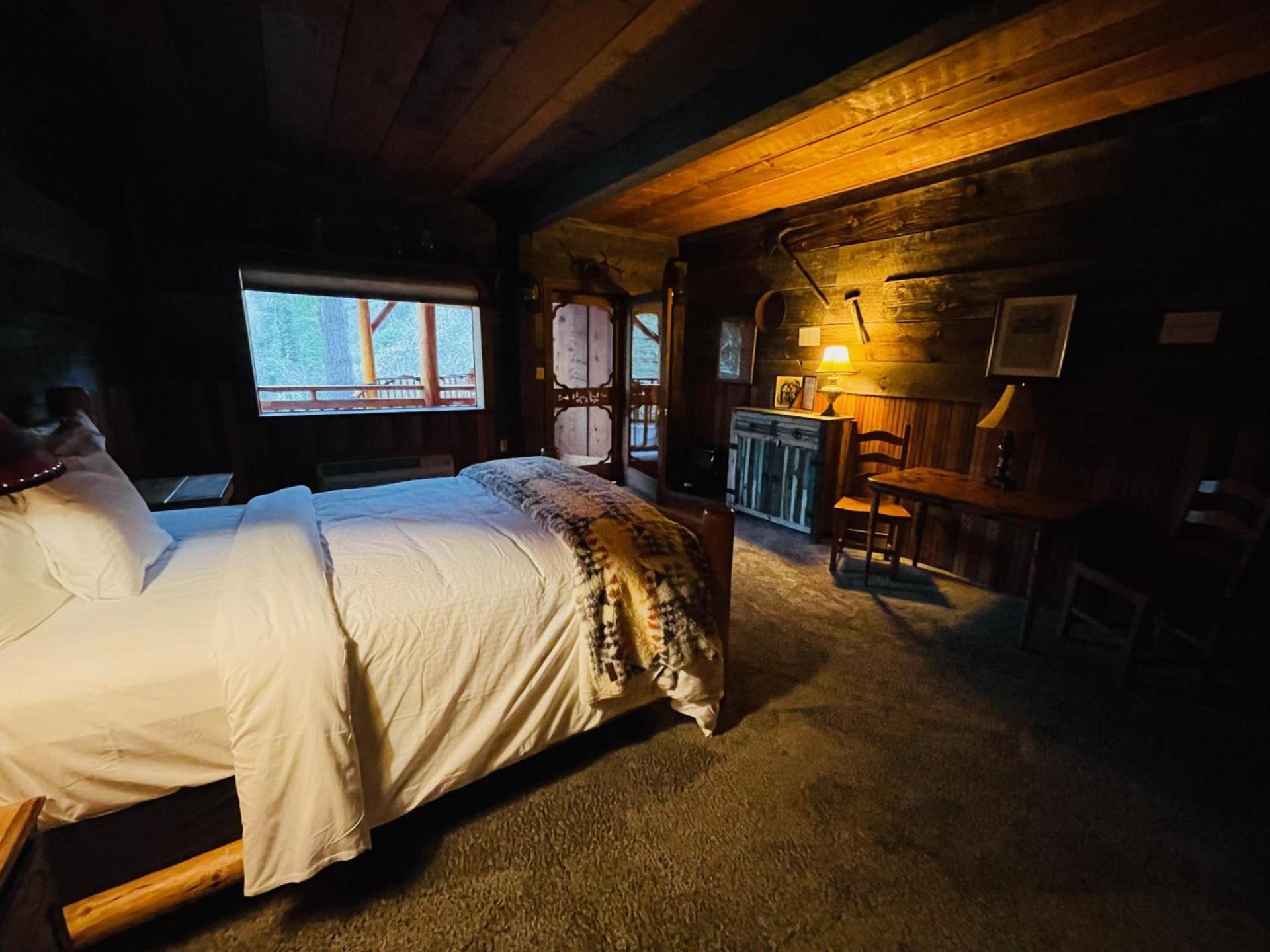 The Lindsay Lodge photo 16
