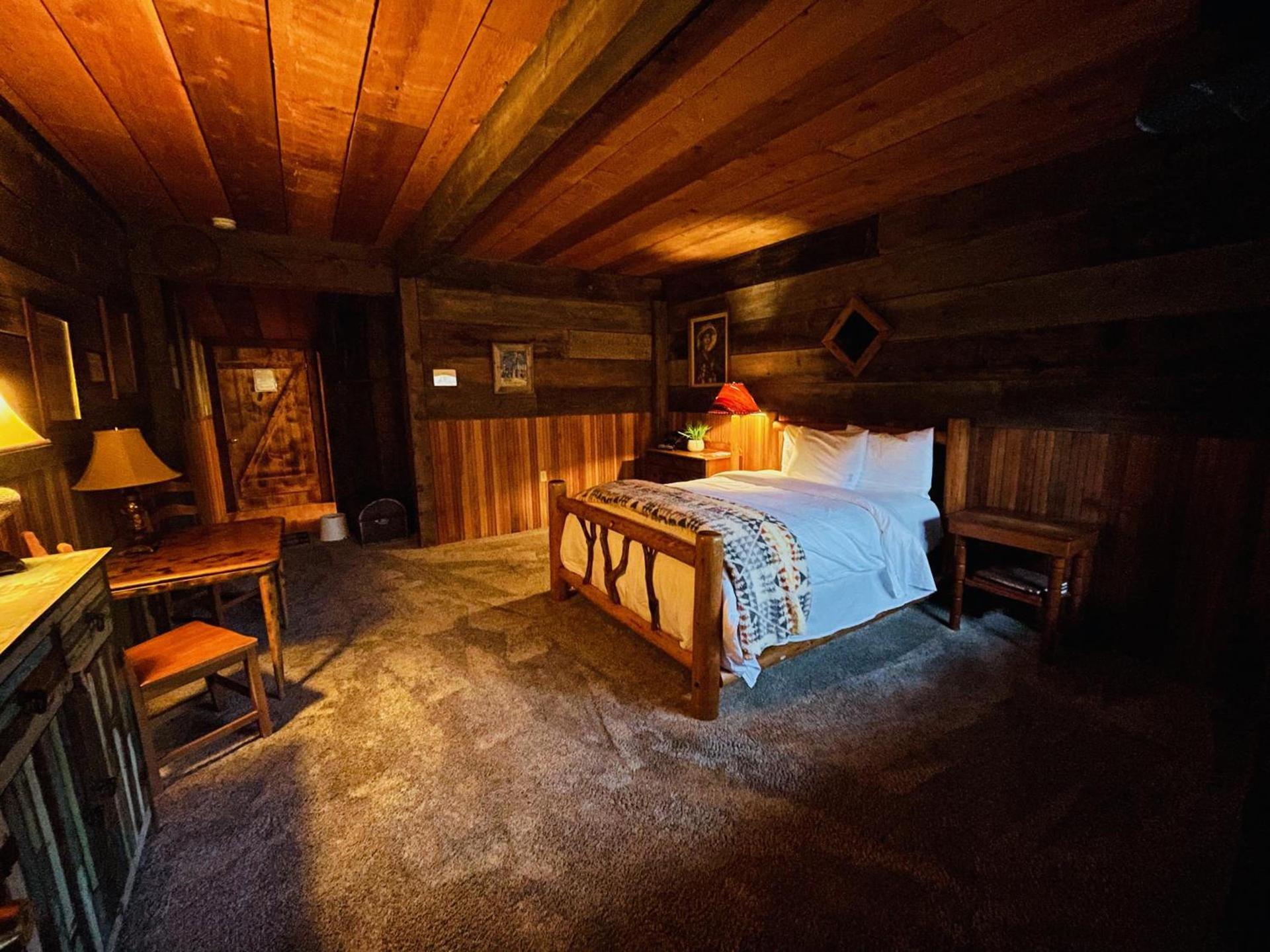 The Lindsay Lodge photo 23