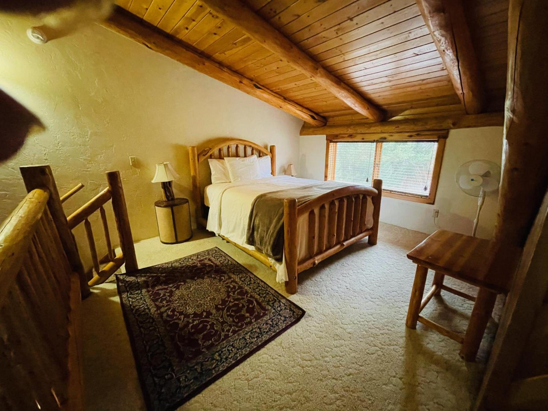 The Lindsay Lodge photo 24