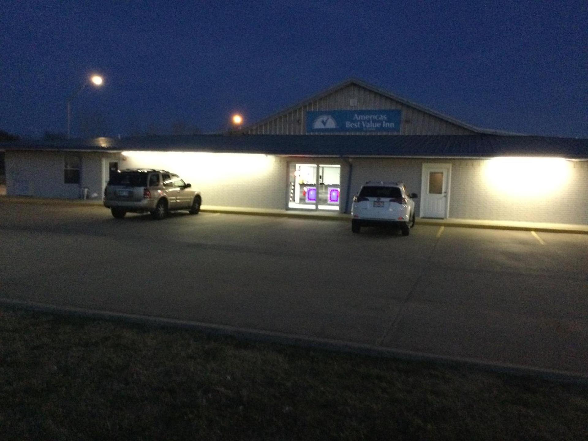 Americas Best inn photo 5