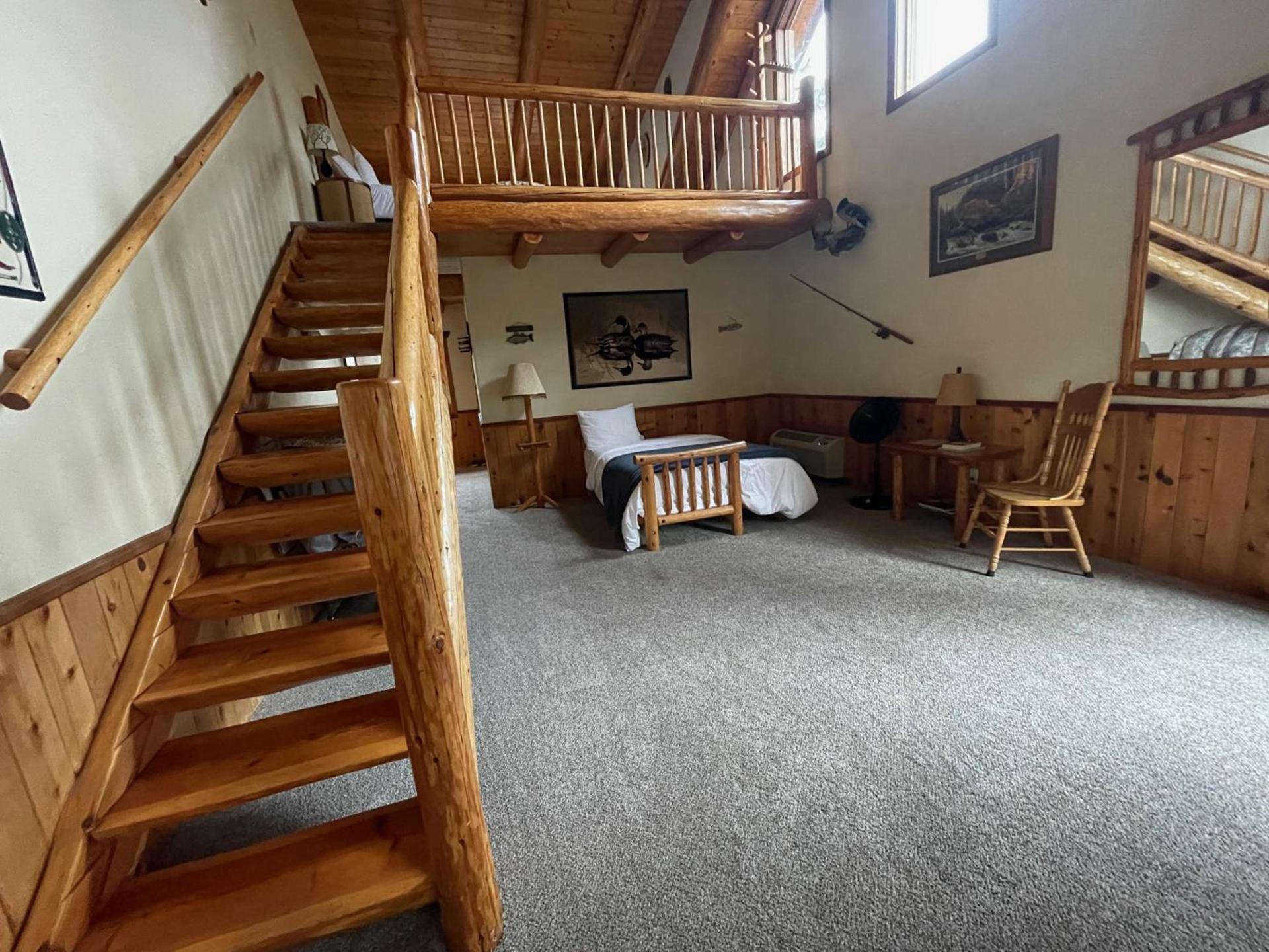 The Lindsay Lodge photo 27