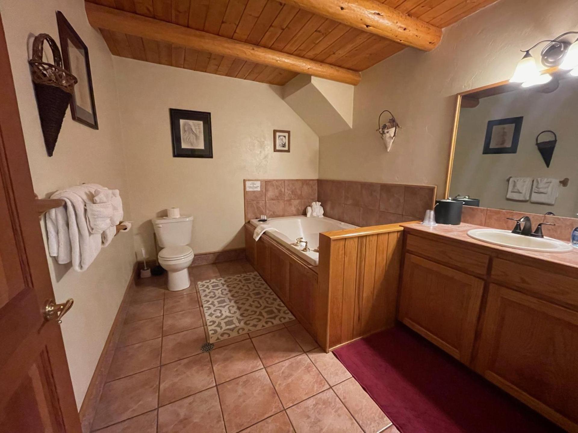 The Lindsay Lodge photo 31