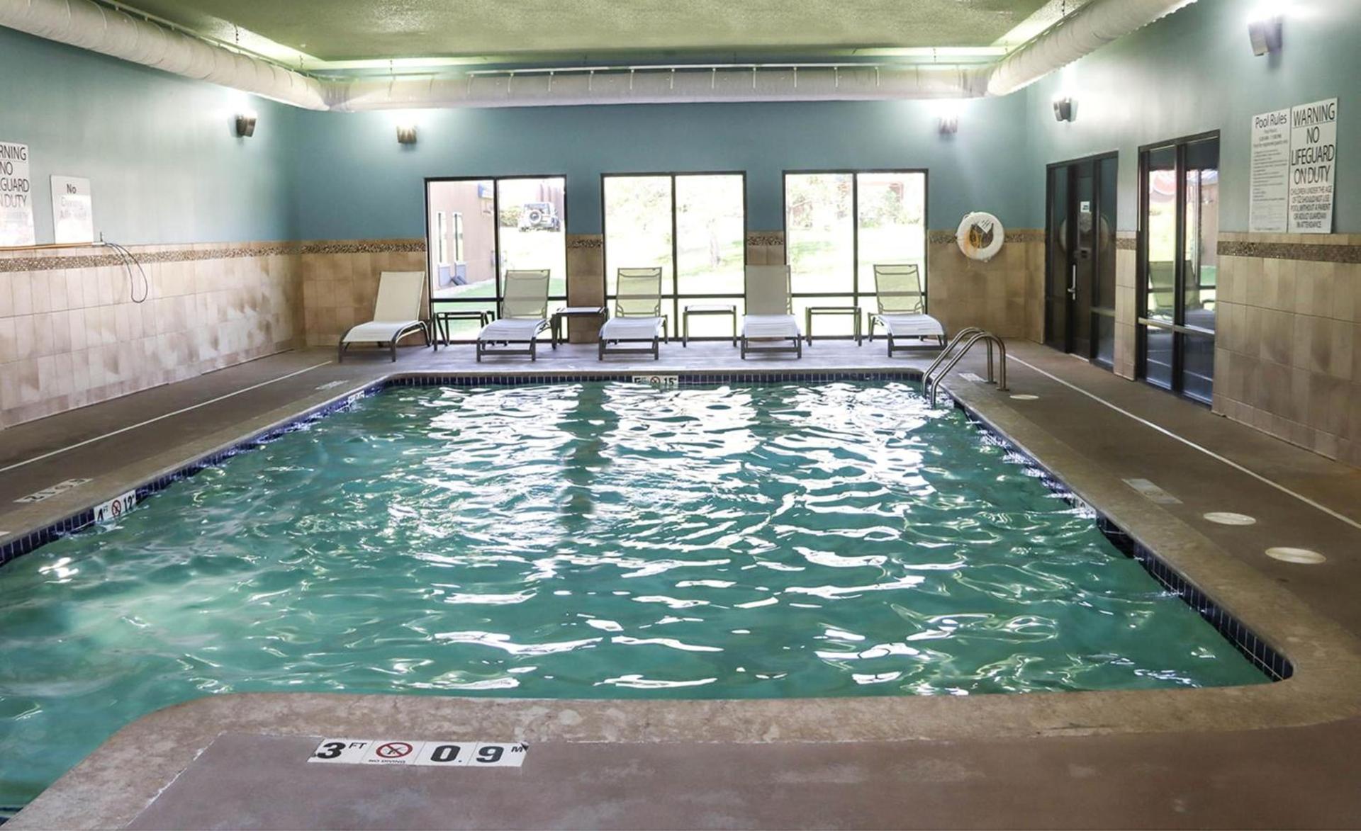 Holiday Inn Express Cedar Rapids - Collins Road by IHG photo 48