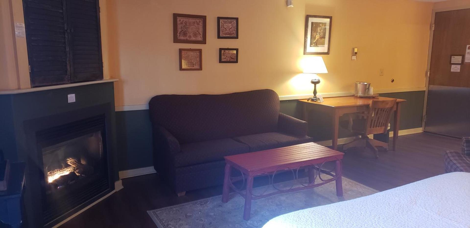 The Common Man Inn & Lodge, Plymouth photo 82