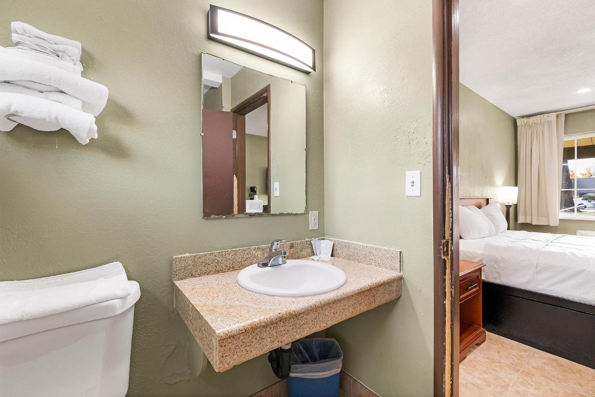 Safari Inn - Chico photo 39