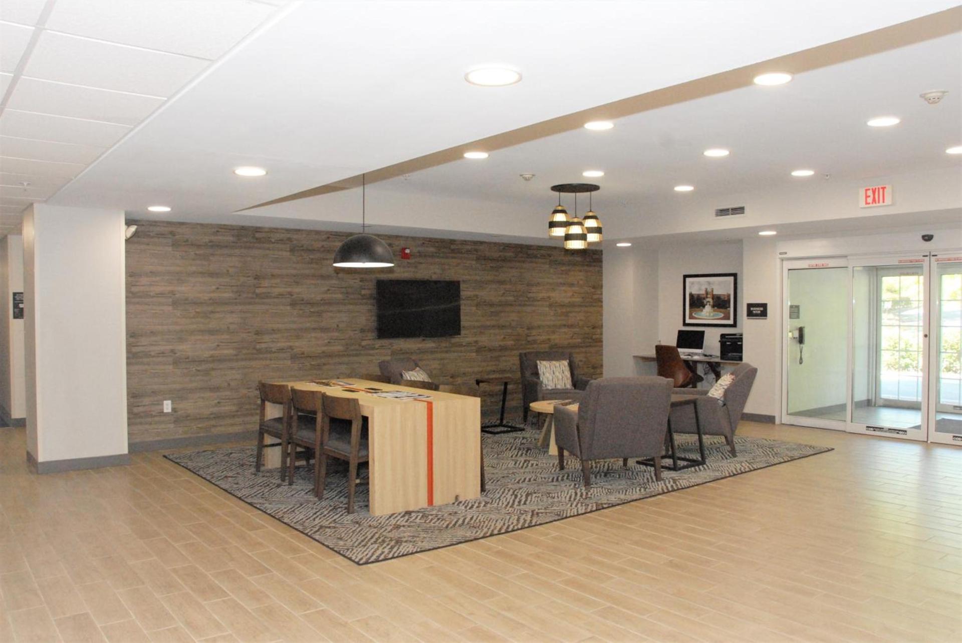 Candlewood Suites Tallahassee by IHG photo 5