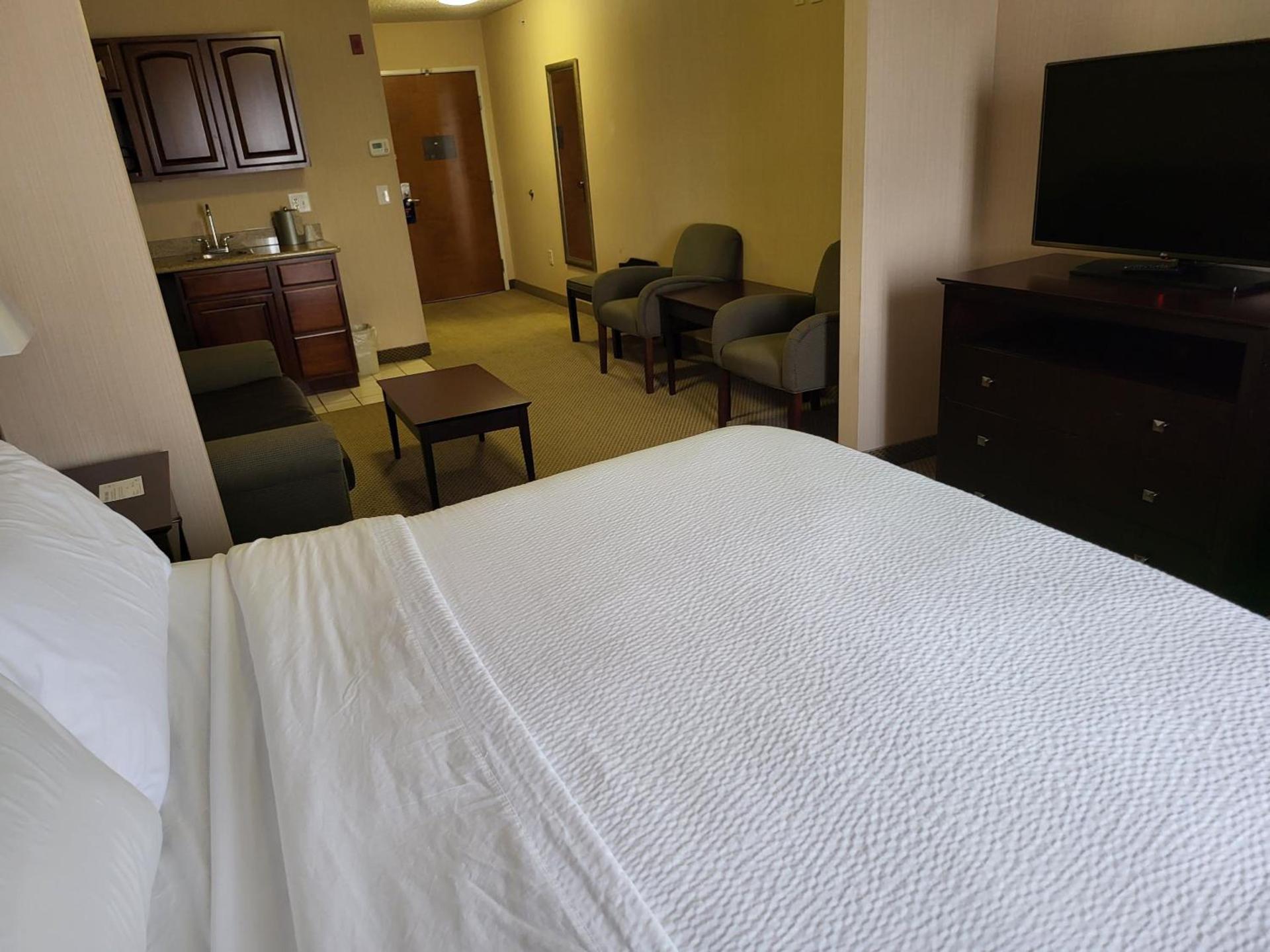 Holiday Inn Express Hotel & Suites Tipp City by IHG photo 28