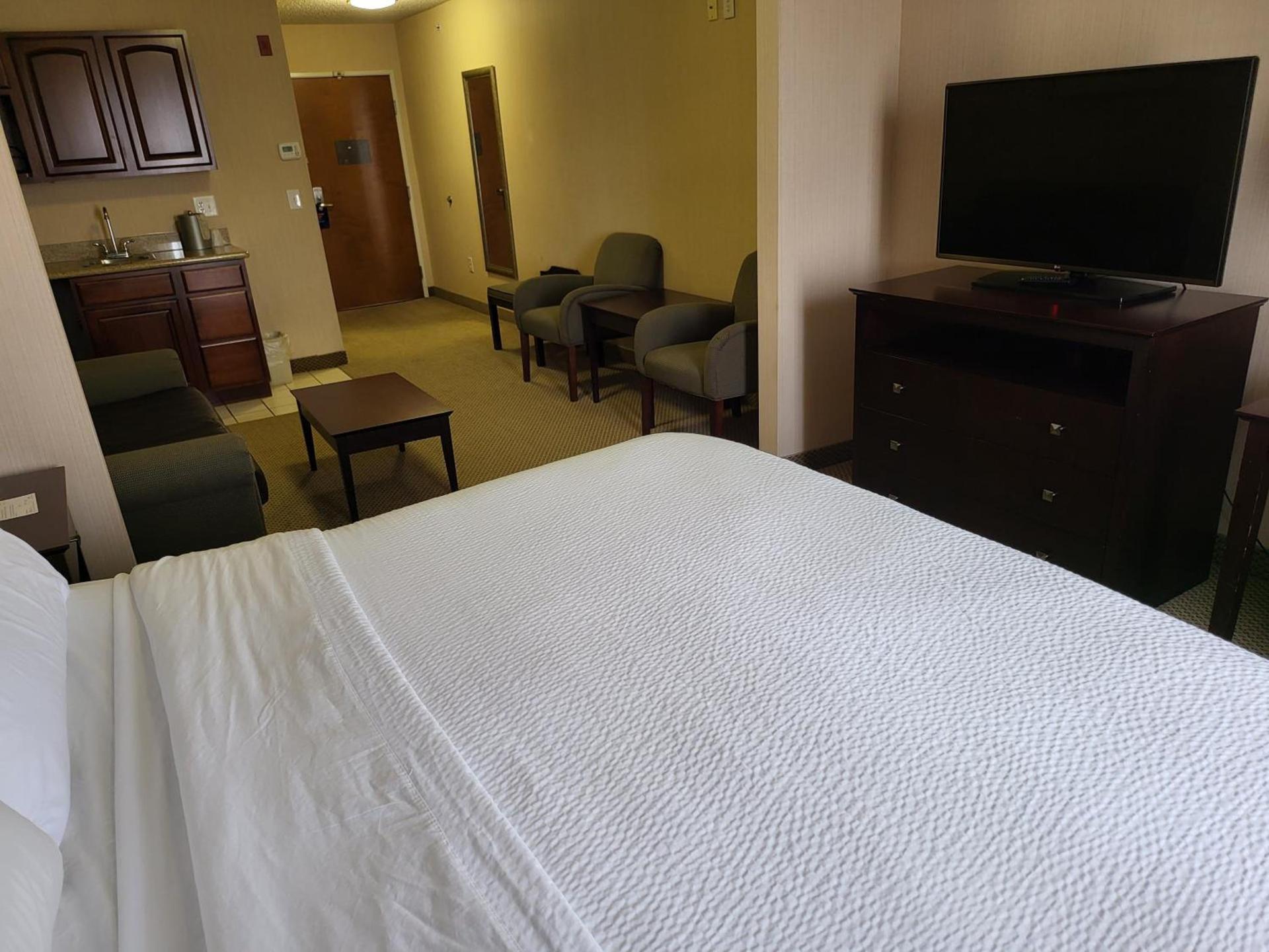 Holiday Inn Express Hotel & Suites Tipp City by IHG photo 30