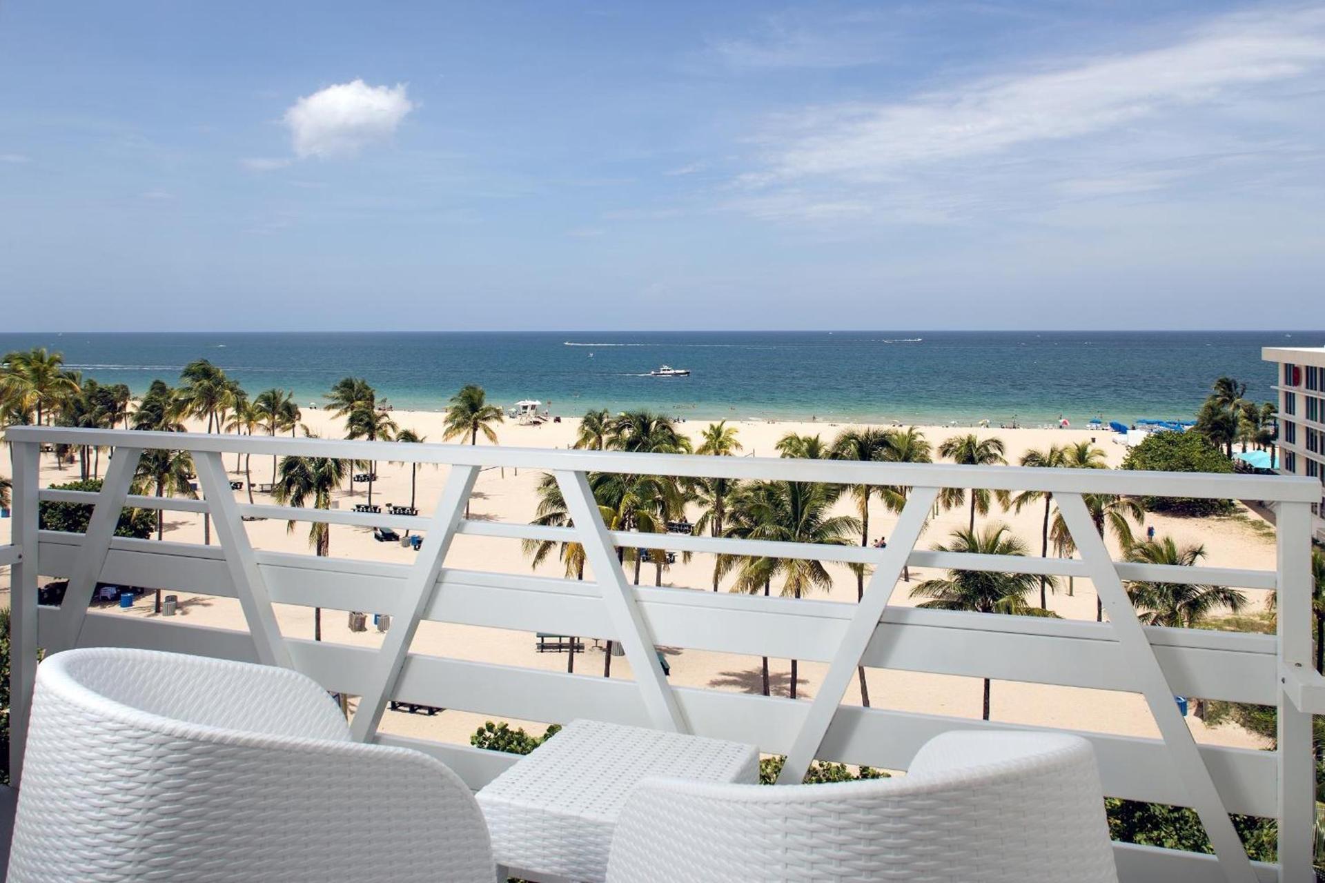 B Ocean Resort Fort Lauderdale Beach photo 4