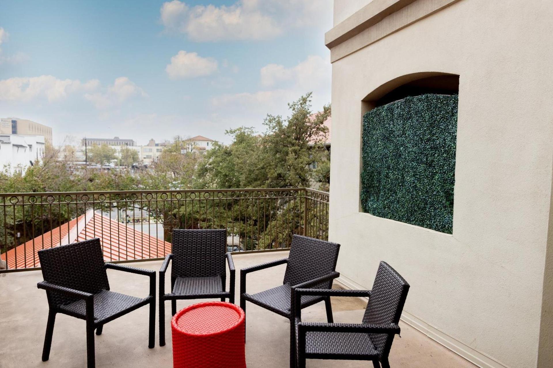 Hotel Indigo San Antonio Riverwalk by IHG photo 49