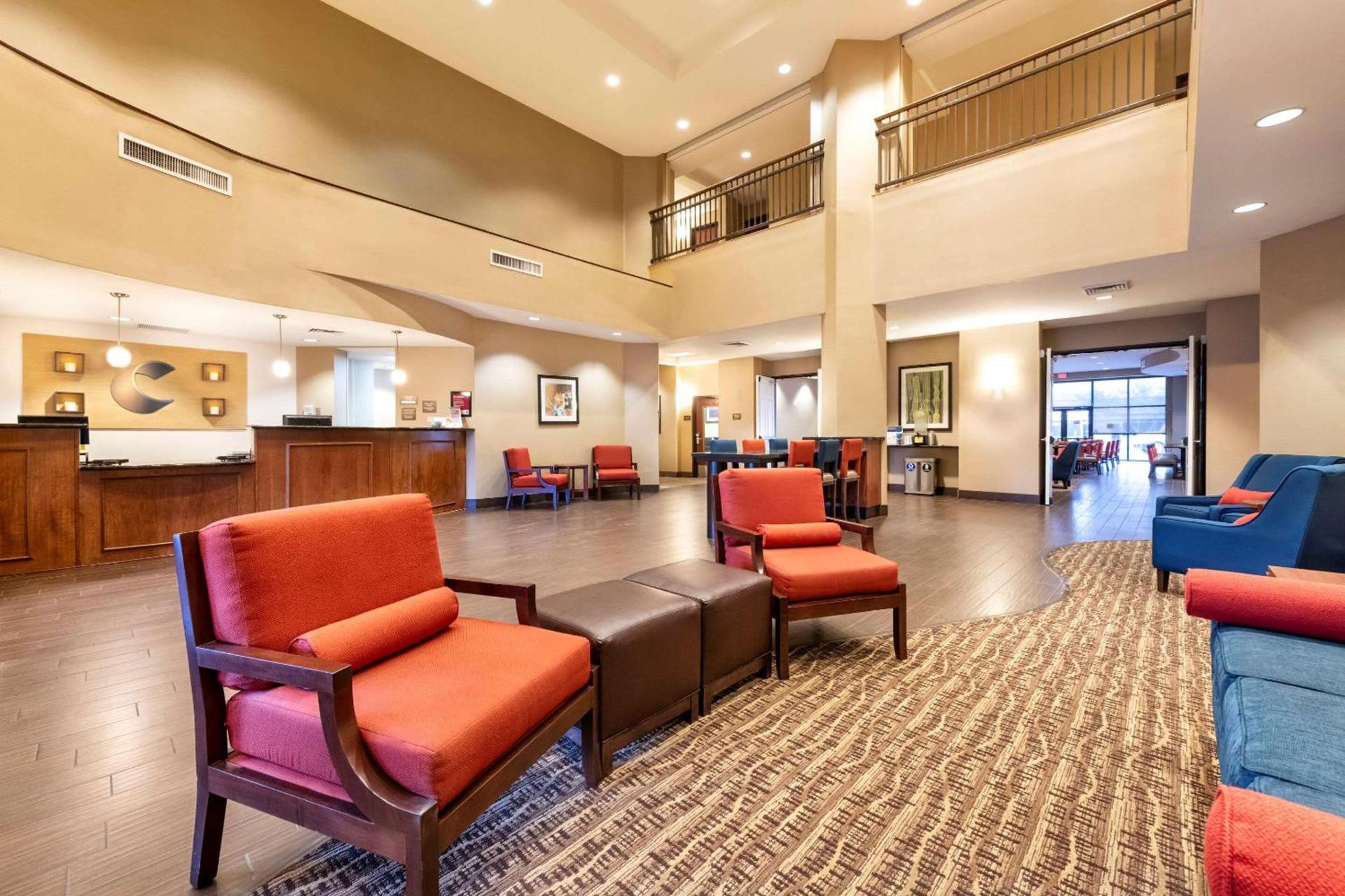 Comfort Suites Goodyear-West Phoenix photo 4