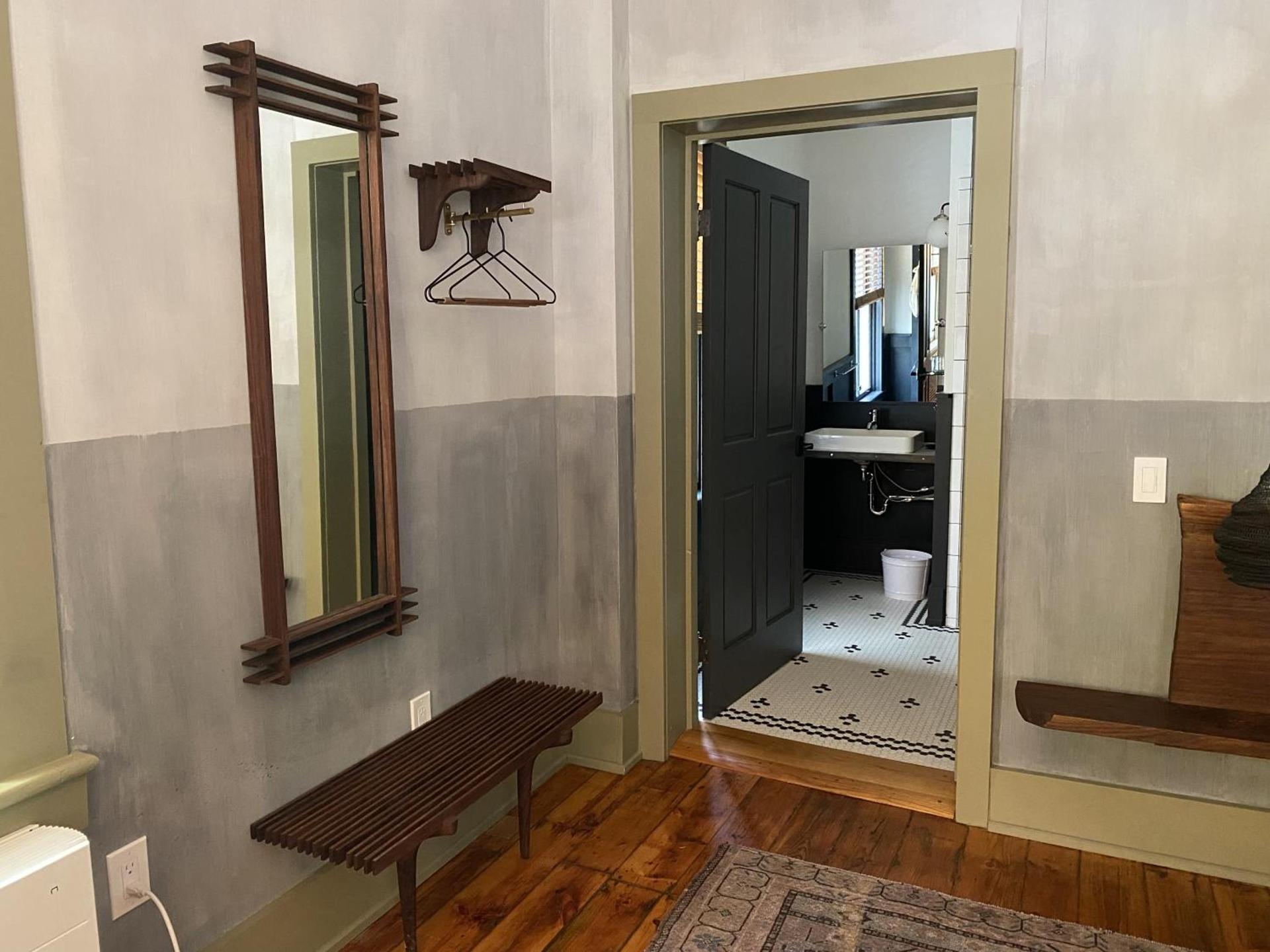 Howland House photo 11