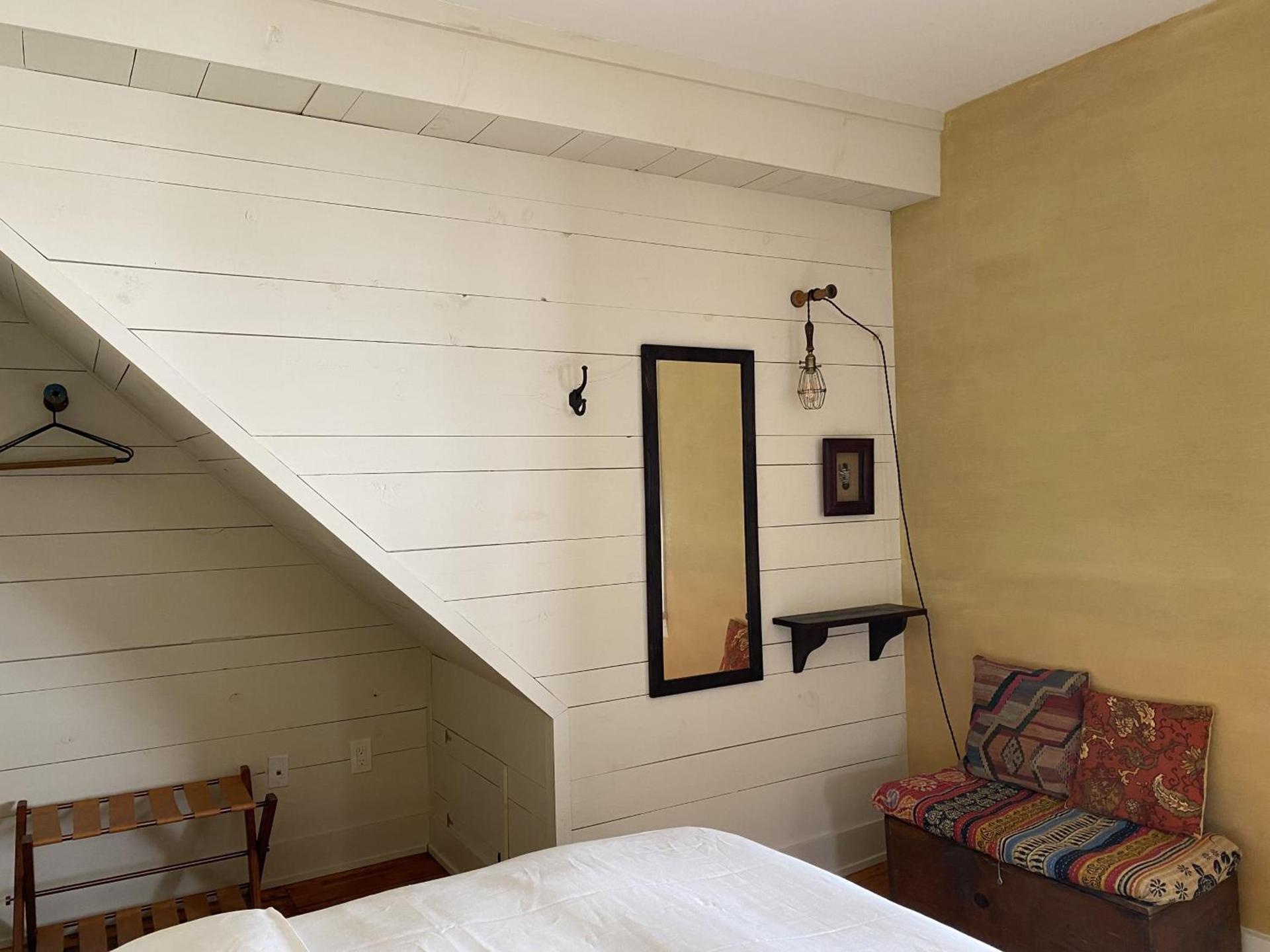 Howland House photo 9