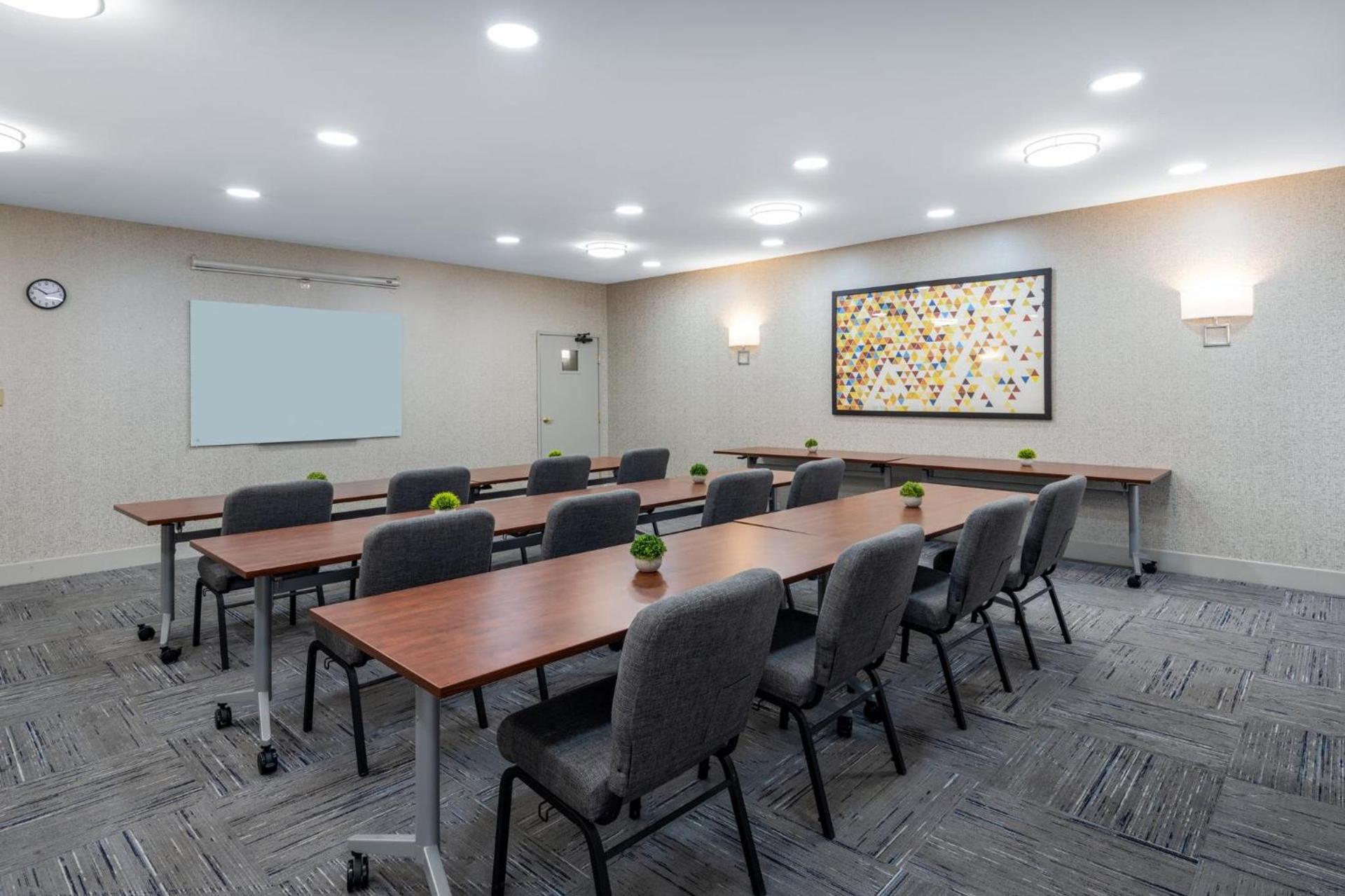Holiday Inn Express Corydon by IHG photo 24