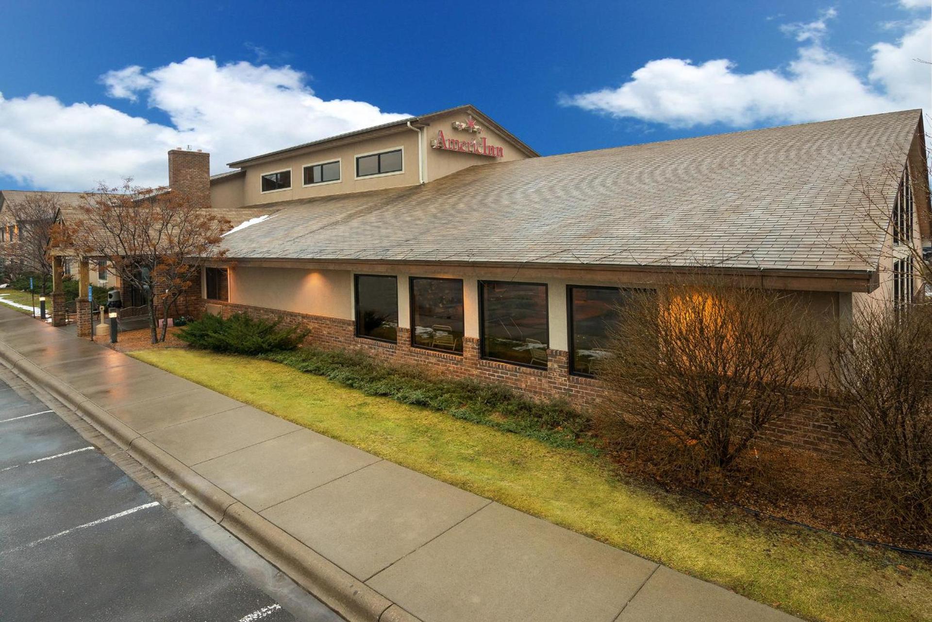 AmericInn by Wyndham North Branch photo 44