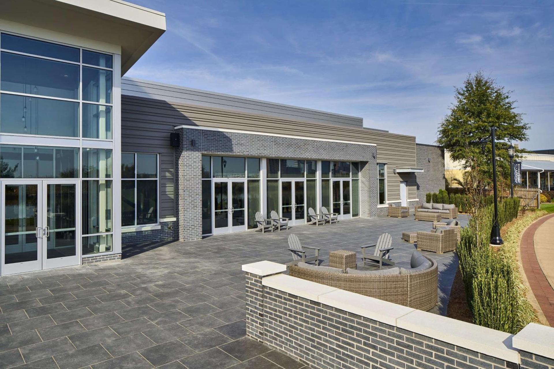 Hyatt Place Wilmington Riverfront photo 10
