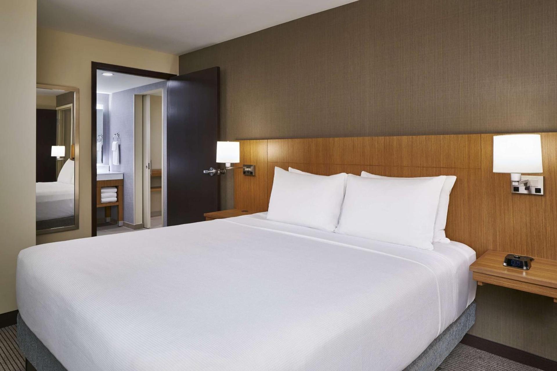 Hyatt Place Wilmington Riverfront photo 13