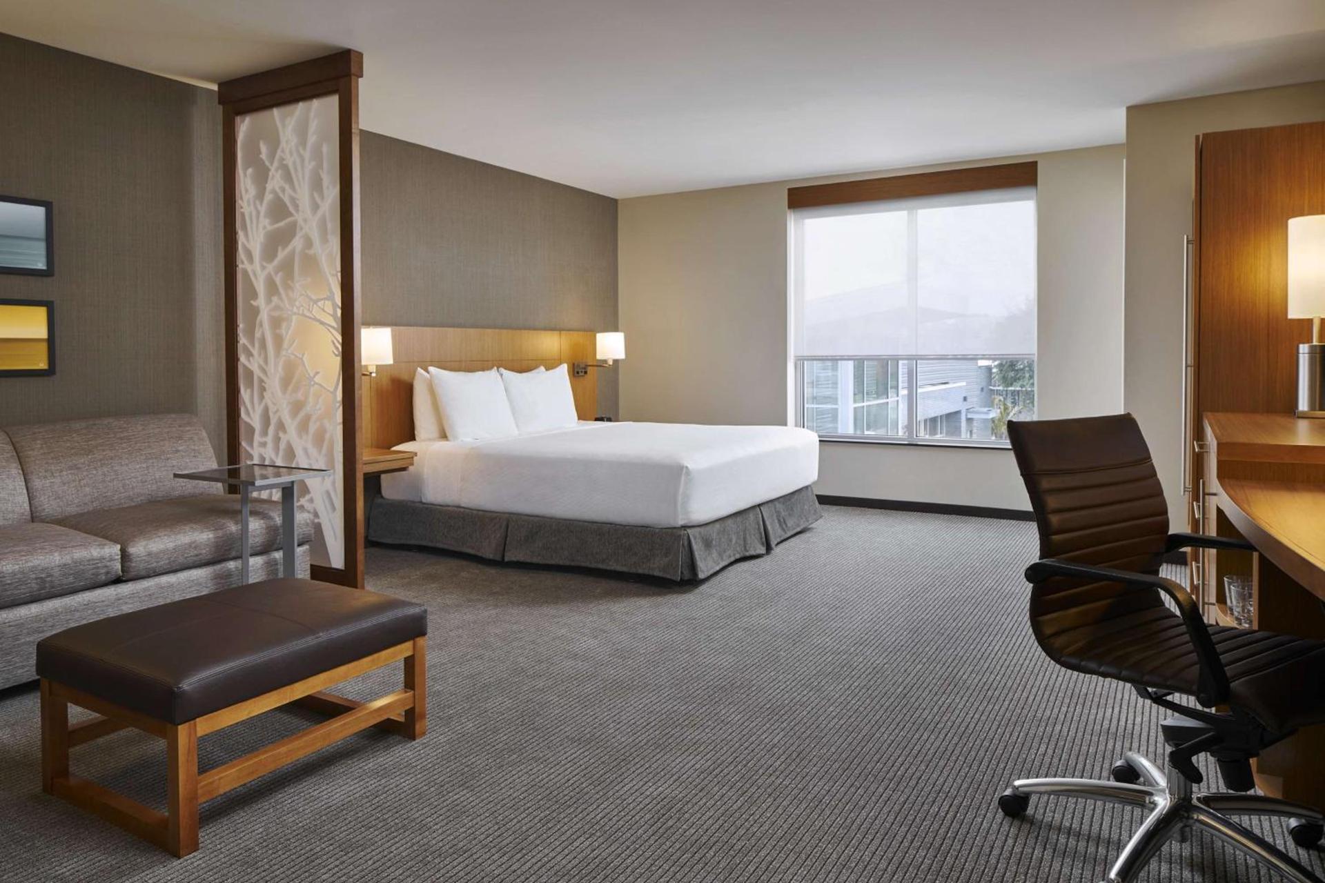 Hyatt Place Wilmington Riverfront photo 3