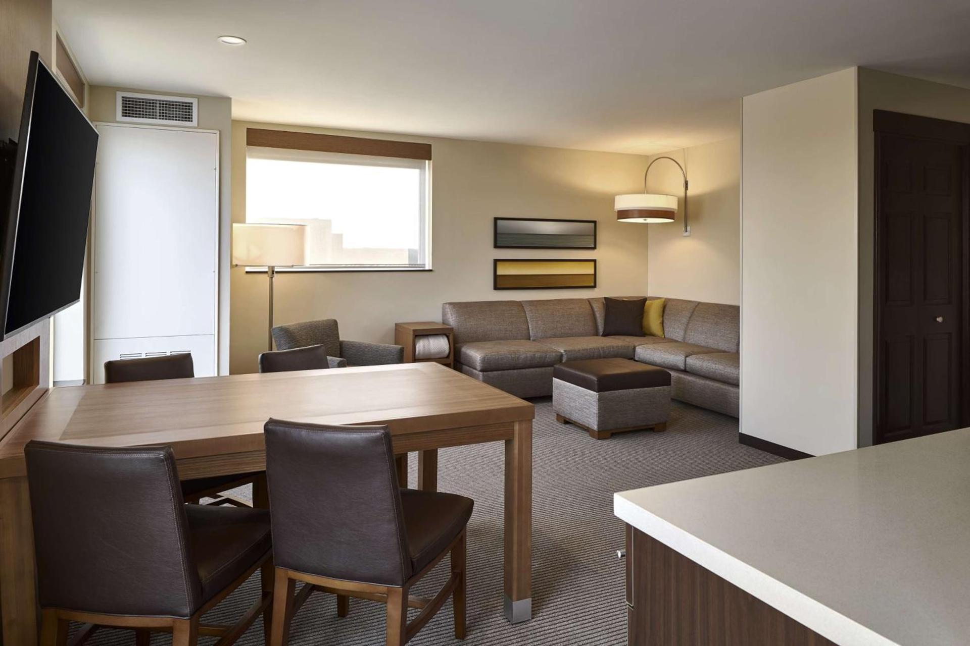 Hyatt Place Wilmington Riverfront photo 25