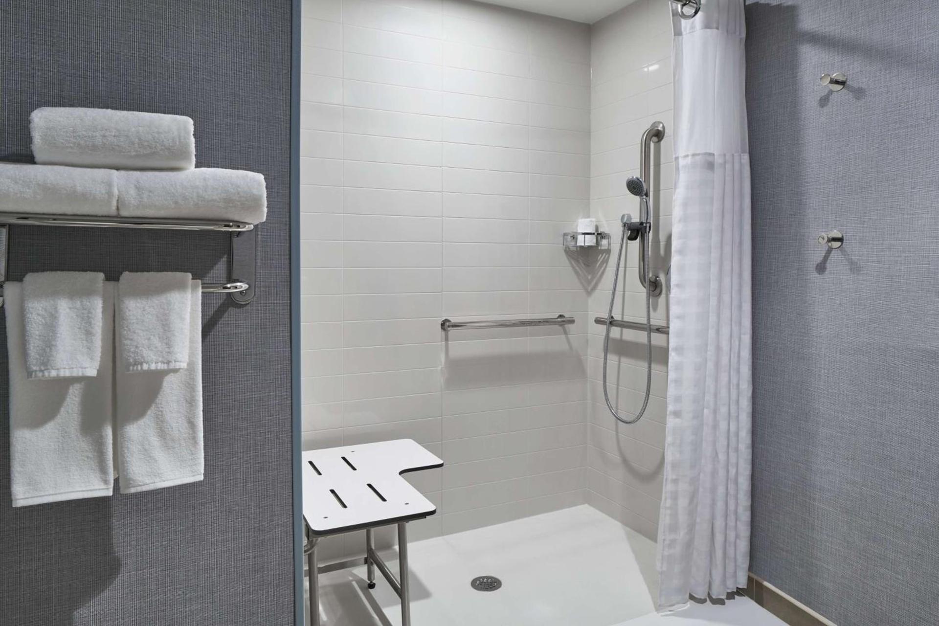 Hyatt Place Wilmington Riverfront photo 27