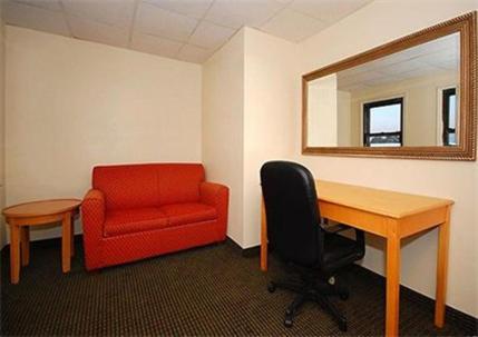 Super 8 by Wyndham Monticello NY photo 17