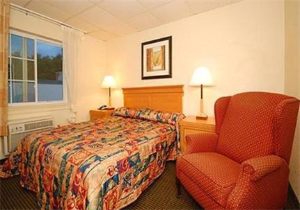 Super 8 by Wyndham Monticello NY photo 16