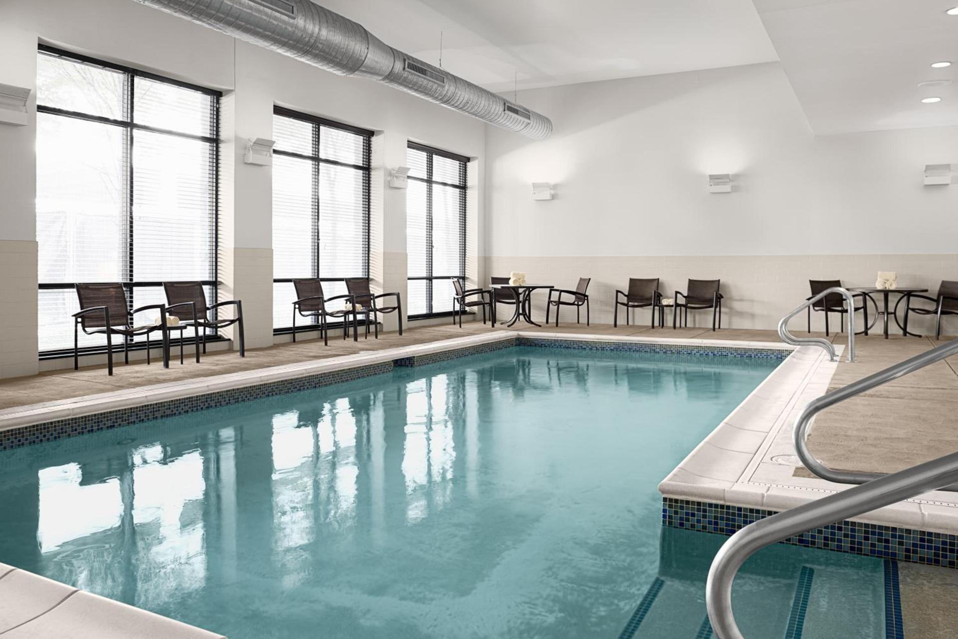 Hyatt Place Pittsburgh North Shore photo 17