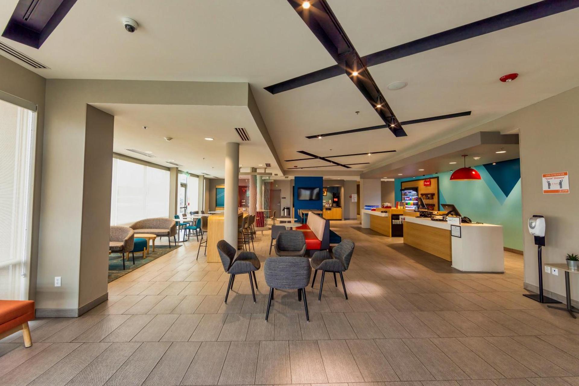 Avid Hotels - Denver Airport Area by IHG photo 8