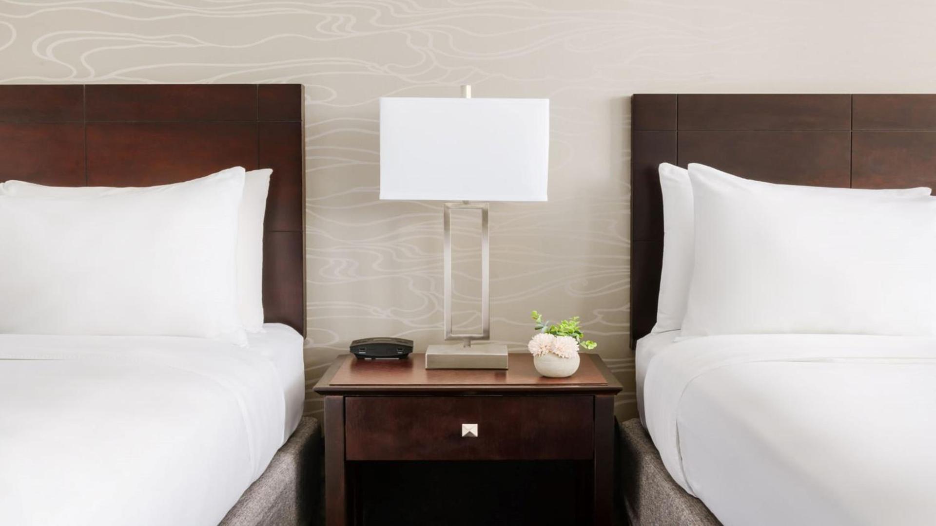 Crowne Plaza Phoenix Airport - PHX by IHG photo 65