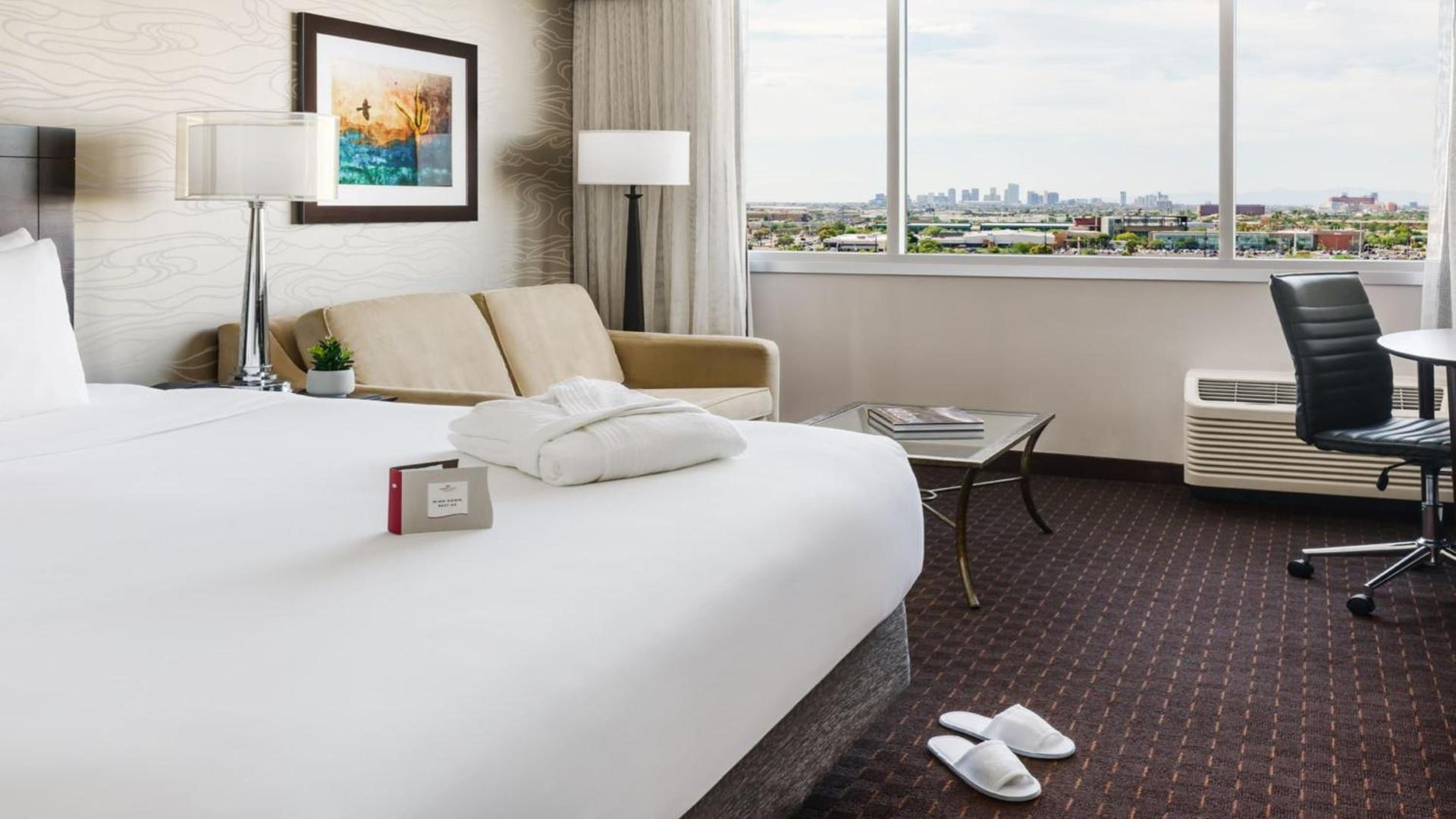 Crowne Plaza Phoenix Airport - PHX by IHG photo 40
