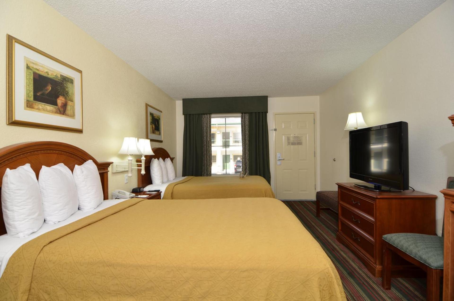 Quality Inn & Suites Biltmore East photo 17